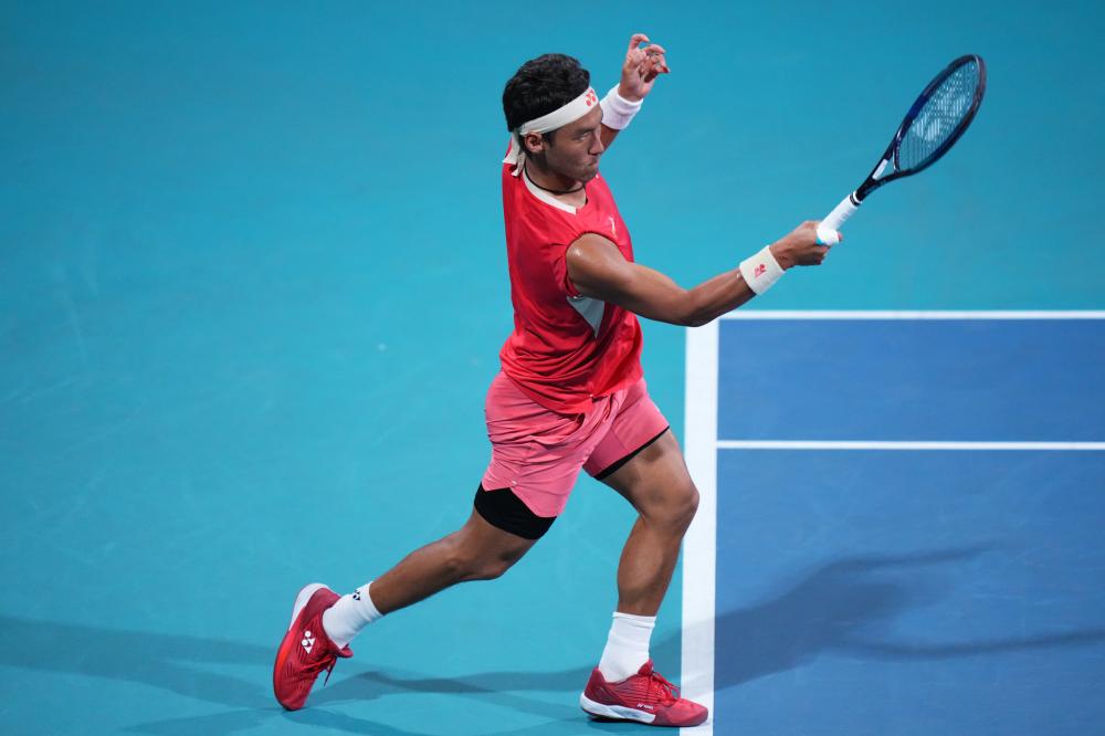 孙颖莎以其 孙颖莎以其